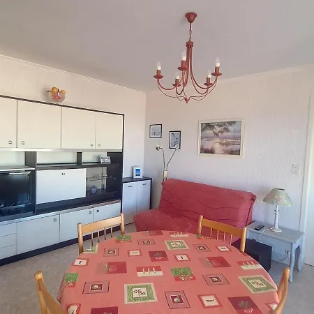 Type 2 Avec Balcon Et Parking - - Fr-1-331-216 Apartment